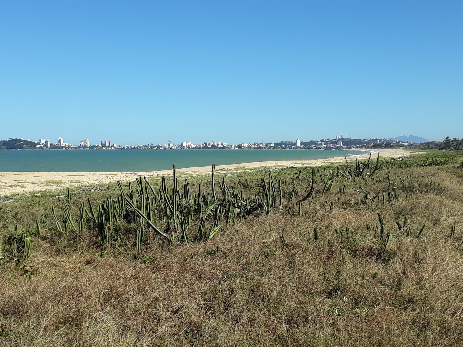 Foto van Strand van Parada do Lanche met helder zand oppervlakte