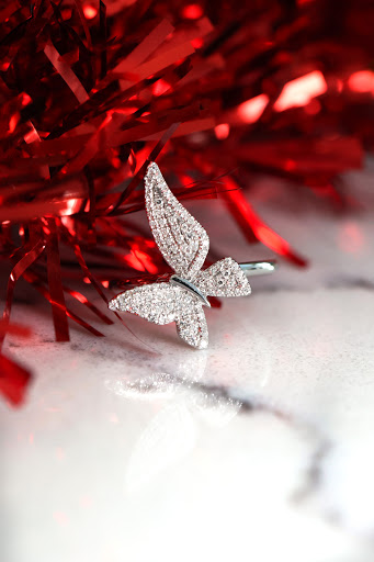 Jewelry Store «T-Bird Jewels Jewelry Store», reviews and photos, 1990 Village Center Cir, Las Vegas, NV 89134, USA