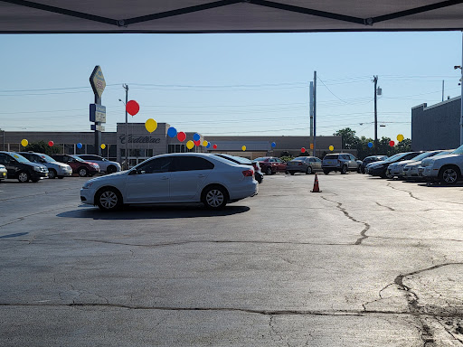 Used Car Dealer «Cincinnati Auto Credit», reviews and photos, 2813 Gilbert Ave, Cincinnati, OH 45206, USA