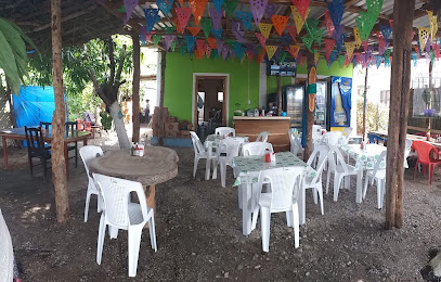 El Azafrás (Marisqueria-Bar) - Av. Guadalupe Victoria Calle Hidalgo y, C. Benito Juárez, 70130 Santiago Niltepec, Oax., Mexico