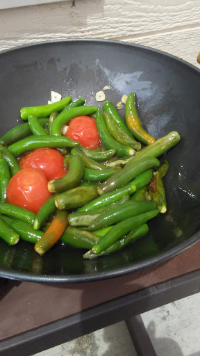 Grocery Store «Valley Marketplace Simi Valley», reviews and photos, 1117 E Los Angeles Ave, Simi Valley, CA 93065, USA