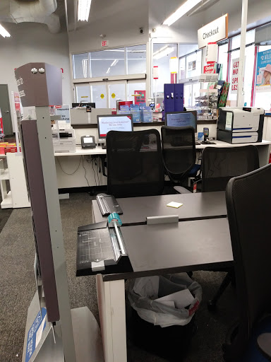 Office Supply Store «Staples», reviews and photos, 160 Old Tower Hill Rd, Wakefield, RI 02879, USA