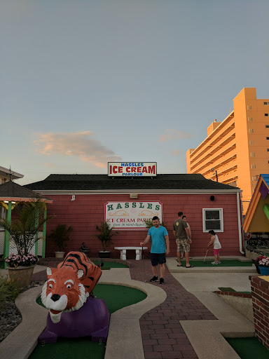 Ice Cream Shop «Hassles Ice Cream», reviews and photos, 430 E 20th Ave, North Wildwood, NJ 08260, USA