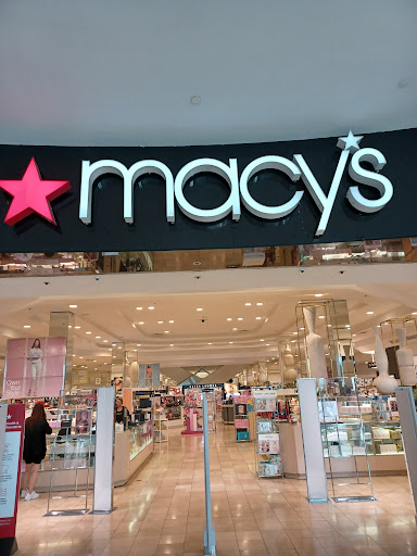 Shopping Mall «Towson Town Center», reviews and photos, 825 Dulaney Valley Rd, Towson, MD 21204, USA