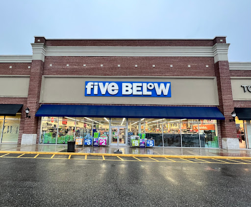 Variety Store «Five Below», reviews and photos, 607 NJ-18, East Brunswick, NJ 08816, USA