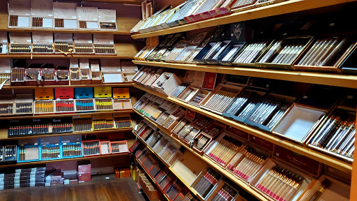 Tobacco Shop «Tobacco Merchant», reviews and photos, 129 4th Ave W, Hendersonville, NC 28792, USA