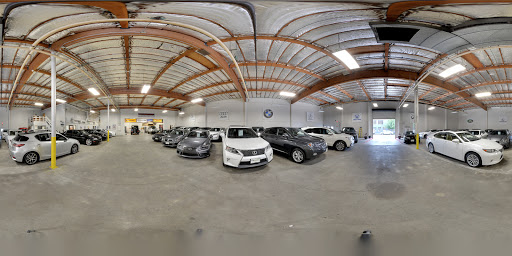 Used Car Dealer «Luxury Motors Online», reviews and photos, 1020 SE Market St, Portland, OR 97214, USA