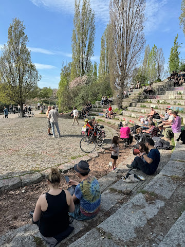 Sonntagskaraoke am Mauerpark by null