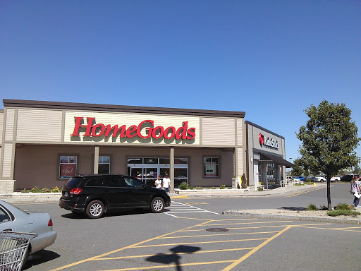 Department Store «HomeGoods», reviews and photos, 162 Everett Ave, Chelsea, MA 02150, USA