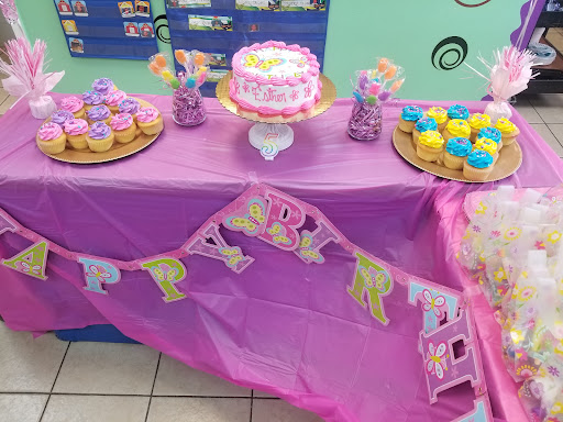 Cake Shop «Azucar Cake Shop», reviews and photos, 1400 E Lycoming St, Philadelphia, PA 19124, USA