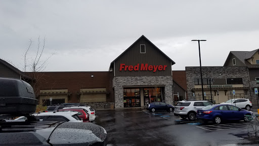 Grocery Store «Fred Meyer», reviews and photos, 17005 SE Sunnyside Rd, Happy Valley, OR 97086, USA