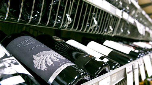 Liquor Store «Hidden Lake Liquors and Bar», reviews and photos, 2011 NJ-27, Somerset, NJ 08873, USA