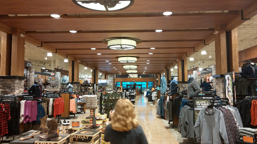 Outdoor Sports Store «Field & Stream», reviews and photos, 1510 Polaris Pkwy B, Columbus, OH 43240, USA