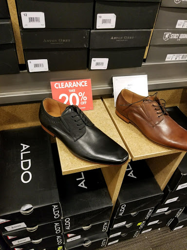 Shoe Store «DSW Designer Shoe Warehouse», reviews and photos, 23171 W Outer Dr, Allen Park, MI 48101, USA