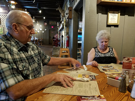 American Restaurant «Cracker Barrel Old Country Store», reviews and photos, 211 N Sandy Creek Dr, Seymour, IN 47274, USA