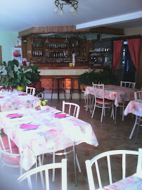 Atmosphère du Restaurant Chez Simone, maison Ganivet depuis 1929 à Chamalières-sur-Loire - n°5