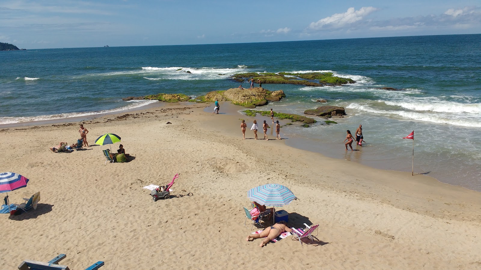 Photo de Plage de Quilombo avec un rivage spacieux