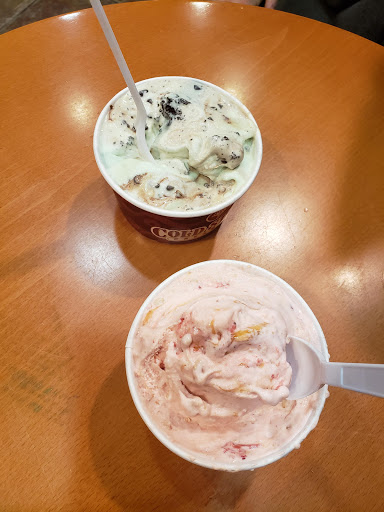 Ice Cream Shop «Cold Stone Creamery», reviews and photos, 13027 Worldgate Dr, Herndon, VA 20170, USA
