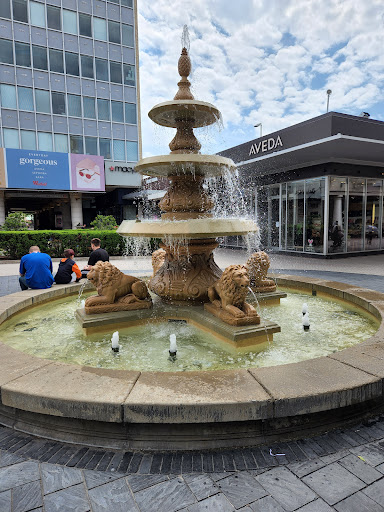 Shopping Mall «Westfield Old Orchard», reviews and photos, 4905 Old Orchard Shopping Center, Skokie, IL 60077, USA