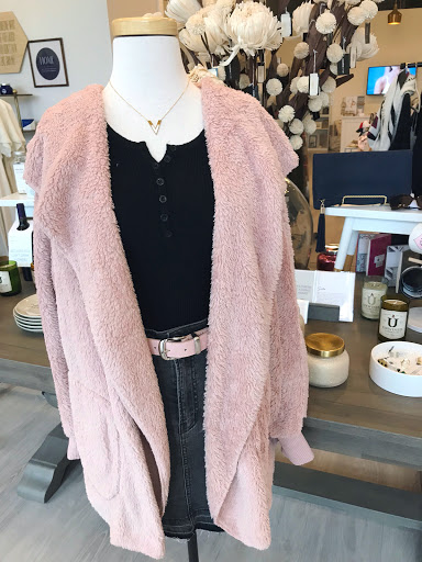 Fashion Accessories Store «Piace Boutique», reviews and photos, 120 E Kirkwood Ave, Bloomington, IN 47408, USA