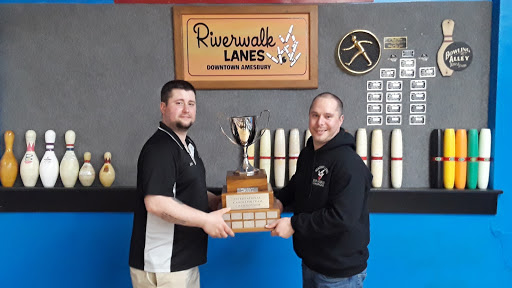 Bowling Alley «Riverwalk Lanes & Games», reviews and photos, 11 High St, Amesbury, MA 01913, USA