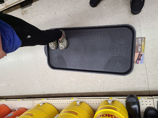 Hardware Store «Do it Best G W Hardware», reviews and photos, 1525 N Pacific Hwy, Woodburn, OR 97071, USA