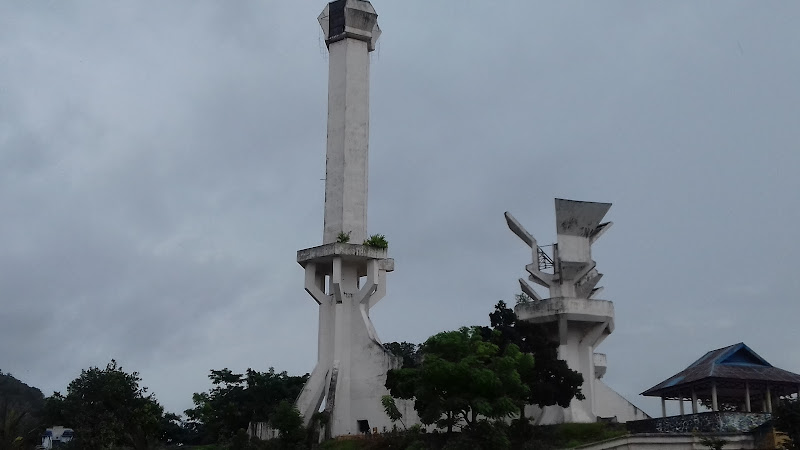 Tugu Trikora