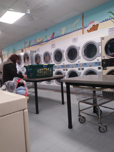 Laundromat «Holiday Coin Laundromat and Wash & Fold», reviews and photos, 734 Rte 37 W, Toms River, NJ 08755, USA