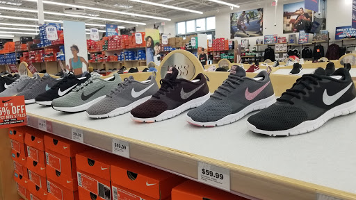 Shoe Store «WSS», reviews and photos, 1638 E Fremont St, Stockton, CA 95205, USA