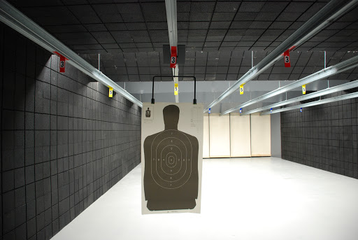 Jewelry Store «Universal Jewelry Pawn & Gun Range», reviews and photos, 990 W Brandon Blvd, Brandon, FL 33510, USA