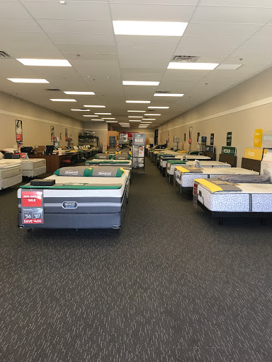 Mattress Store «Mattress Firm Mohegan Lake», reviews and photos, 3131 Main St, Mohegan Lake, NY 10547, USA