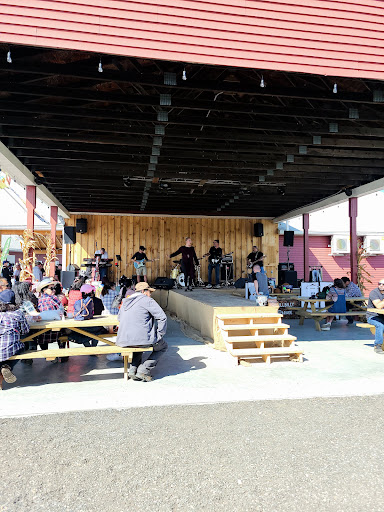 Orchard «Barton Orchards - Noxon Road Store Open Year Round - The Farm is CLOSED for the Season.», reviews and photos, 63 Apple Tree Ln, Poughquag, NY 12570, USA