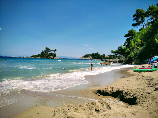 Elinika beach