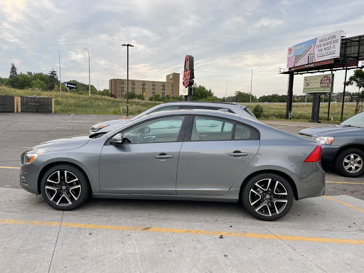 Jackson Auto East, 135 Century Ave N, Maplewood, MN 55119, USA, 