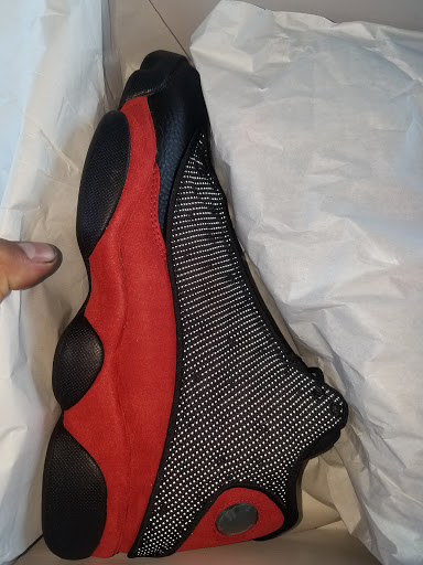 Shoe Store «Shoe Palace», reviews and photos, 554 N Wilson Way, Stockton, CA 95025, USA