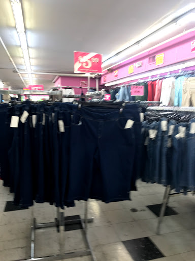 Discount Store «Fallas Paredes Discount Stores», reviews and photos, 6719 Pacific Blvd, Huntington Park, CA 90255, USA