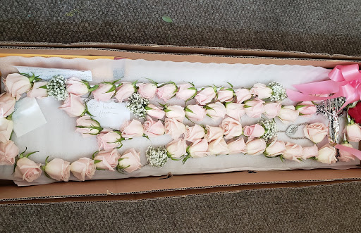 Florist «Carrolls Florist of Beverly», reviews and photos, 385 Cabot St, Beverly, MA 01915, USA