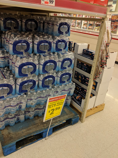 Grocery Store «Save-A-Lot», reviews and photos, 661 E 24th St #810, Holland, MI 49423, USA