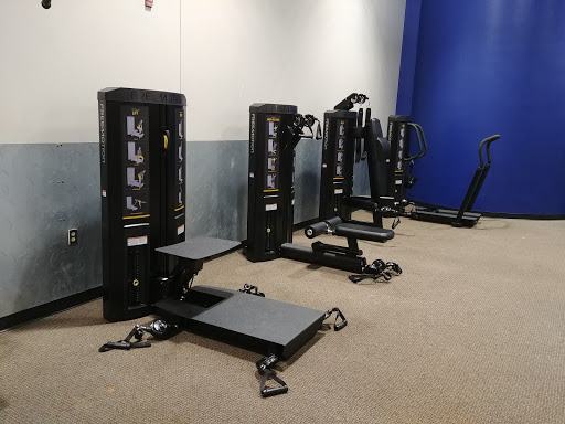 Gym «Club Fitness», reviews and photos, 957 Woodcrest Executive Dr, Creve Coeur, MO 63141, USA