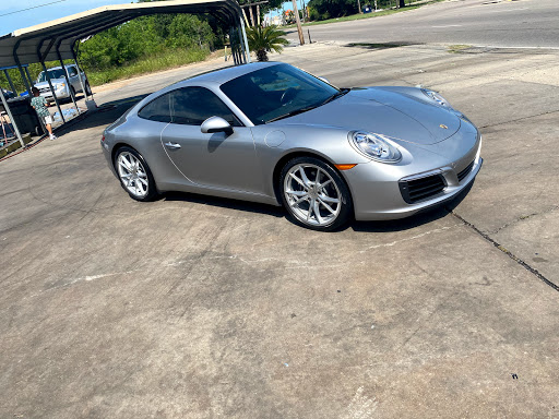 Four Season Full Auto Spa en New Orleans