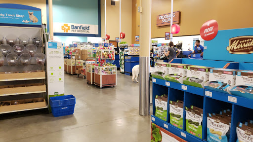 Pet Supply Store «PetSmart», reviews and photos, 3610 Rosecrans St, San Diego, CA 92110, USA