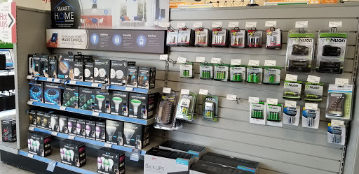 Car Battery Store «Batteries Plus Bulbs», reviews and photos, 10210 123rd St Ct E, Puyallup, WA 98374, USA