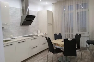 Apartment on Moskovskaya 384А image