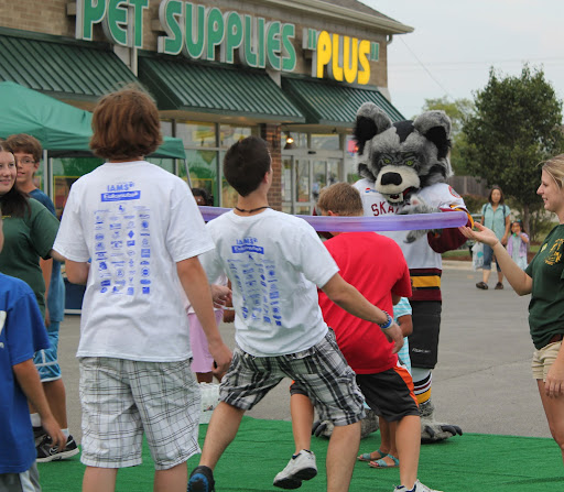 Pet Supply Store «Pet Supplies Plus», reviews and photos, 180 N Randall Rd, North Aurora, IL 60542, USA