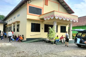 Balai Desa Klampok image