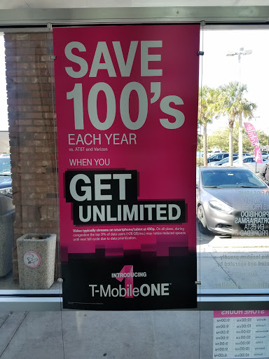 Cell Phone Store «T-Mobile», reviews and photos, 12179 S Apopka Vineland Rd #14B, Orlando, FL 32836, USA
