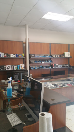 Cell Phone Store «CELL IT HERE», reviews and photos, 310 Main St, Bridgeport, OH 43912, USA