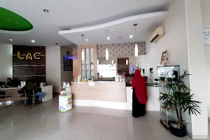 Larissa Aesthetic Center Solo Gajahmada image