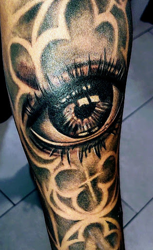 Tattoo Shop «Xtreme Piercing & Tattoo Shop», reviews and photos, 6301 NW Loop 410, San Antonio, TX 78238, USA