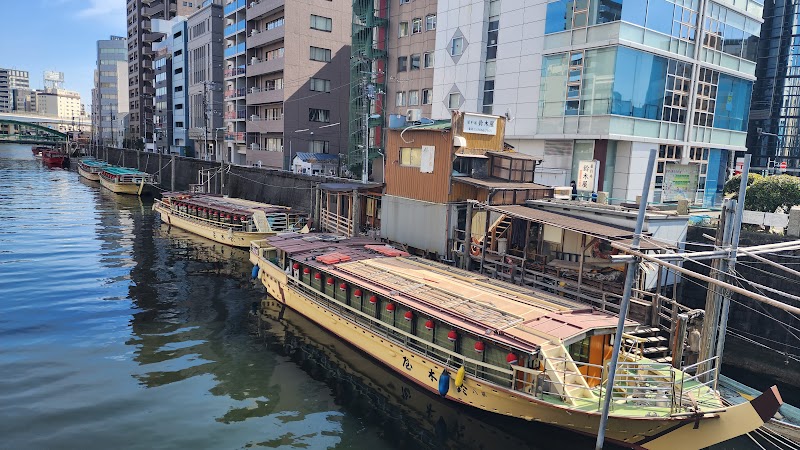 神田川河口の船溜まり